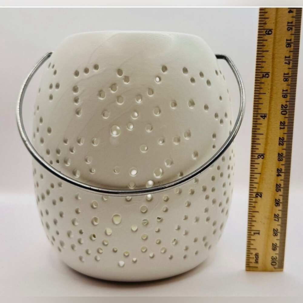 NIB 6" frosted snowflake lantern white led light shine home decor - Picture 2 of 5
